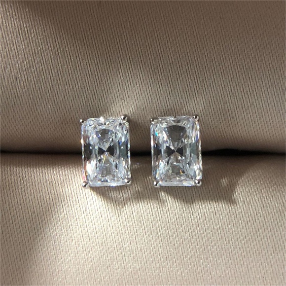 5.39Ct+ EMERALD Bridge Open Gallery Double Prongs Setting Emerald Cut VVS1 - Picture 2 of 10